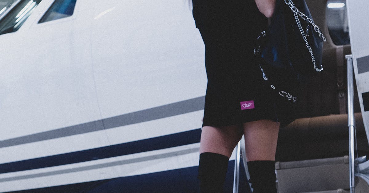 Essential Travel Gadgets to Bring for Your Transfer